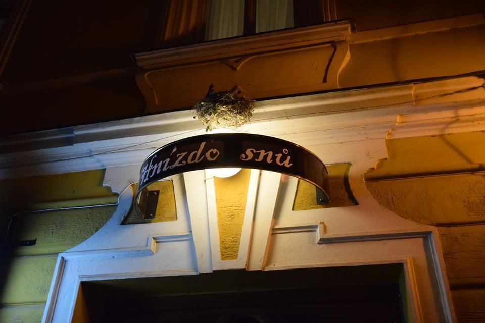 Hnizdo Snu Hotel Hradec Králové Екстериор снимка